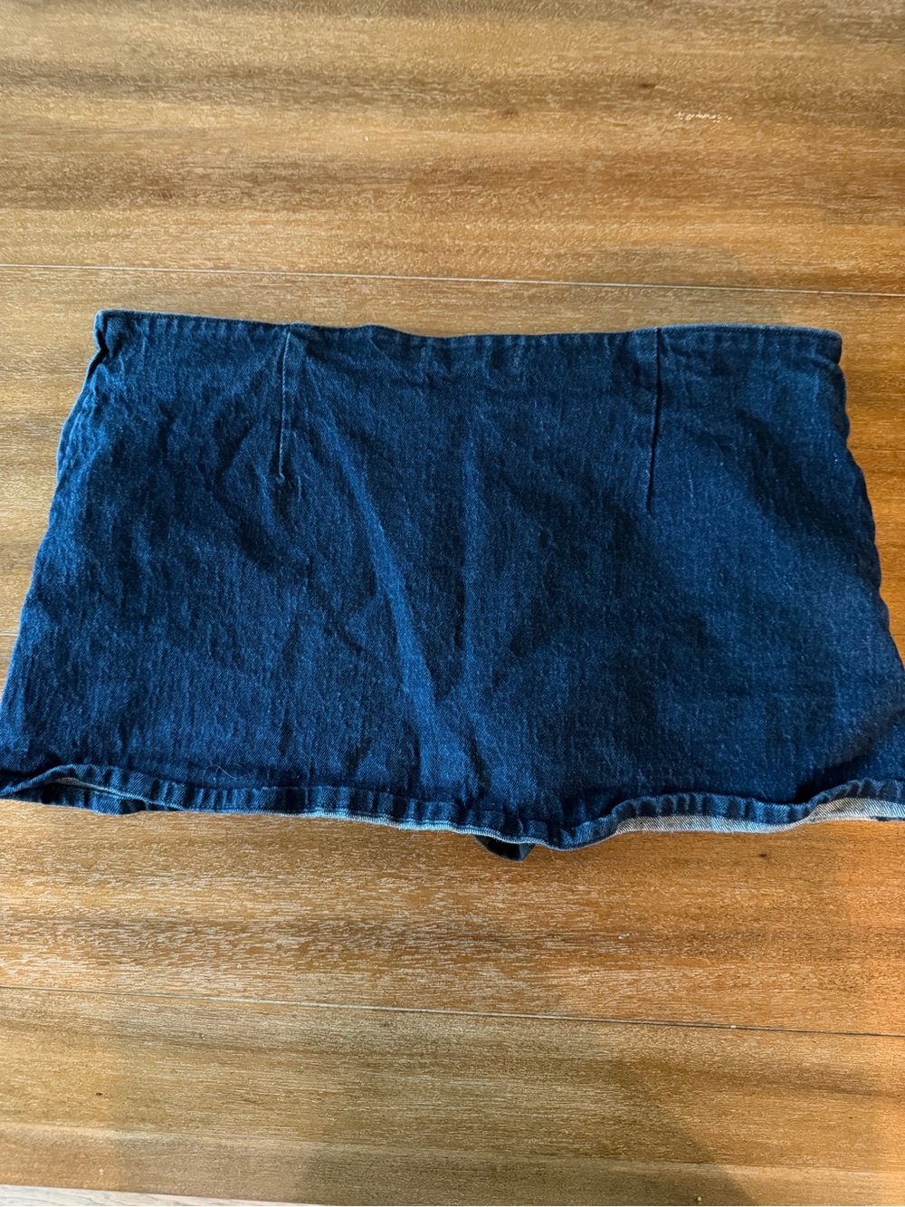 Abercrombie Low Rise Dark Blue Denim Mini Skirt - Classic Women’s Style